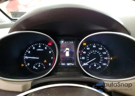 2017 Hyundai Santa Fe Sport z USA, uszkodzony, nr VIN 5XYZU3LB1HG458341